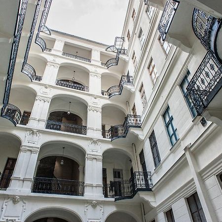 All In Apartman Budapest Eksteriør bilde