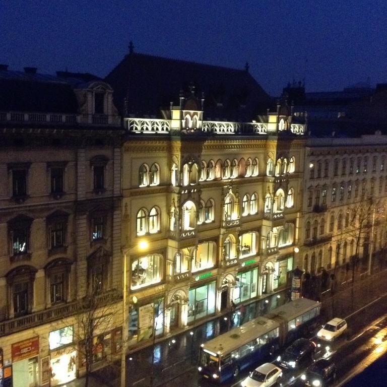All In Apartman Budapest Rom bilde