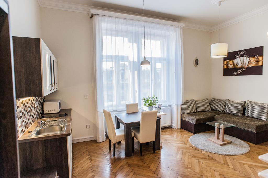 All In Apartman Budapest Rom bilde